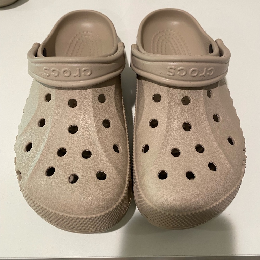 LIKE NEW Crocs